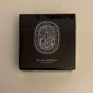 diptyque NIB Eau Capitale fragranced broach